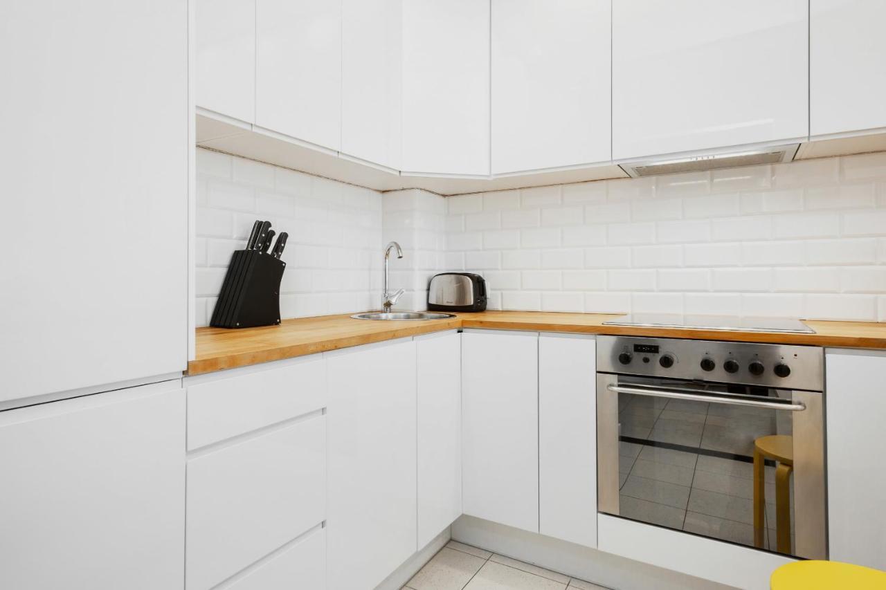 Apartments Warsaw Zelazna By Noclegi Renters Eksteriør billede